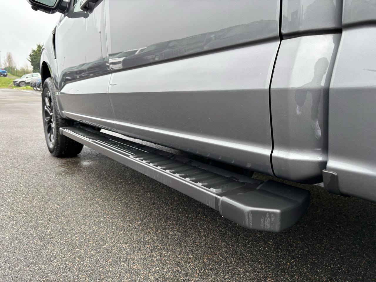 FORD F150 Supercrew LARIAT Black Package V8 5.0L FLEXFUEL