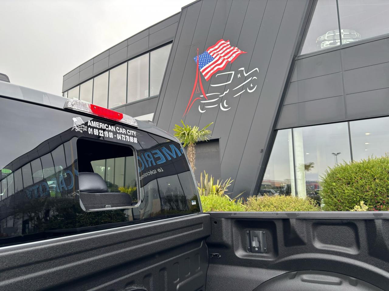 FORD F150 Supercrew LARIAT Black Package V8 5.0L FLEXFUEL