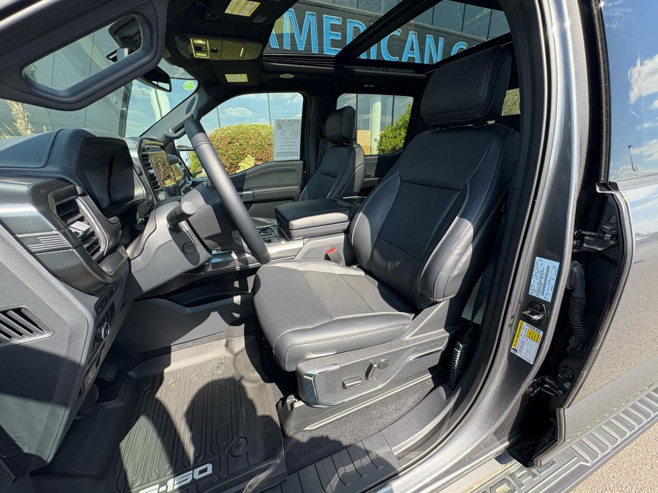 FORD F150 Supercrew LARIAT Black Package V8 5.0L FLEXFUEL