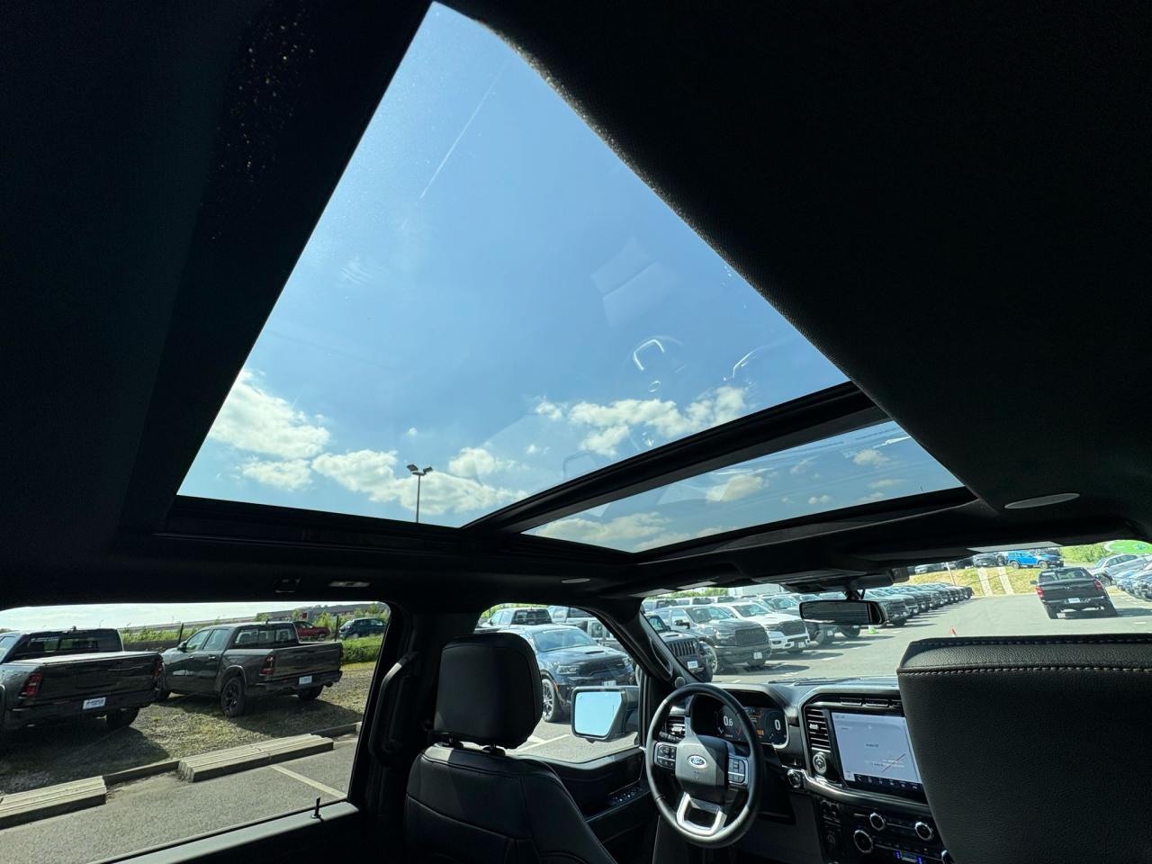 FORD F150 Supercrew LARIAT Black Package V8 5.0L FLEXFUEL