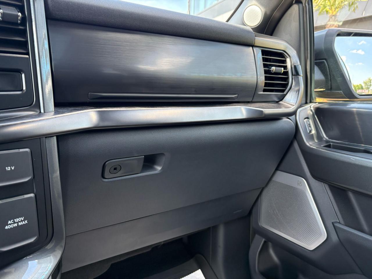 FORD F150 Supercrew LARIAT Black Package V8 5.0L FLEXFUEL