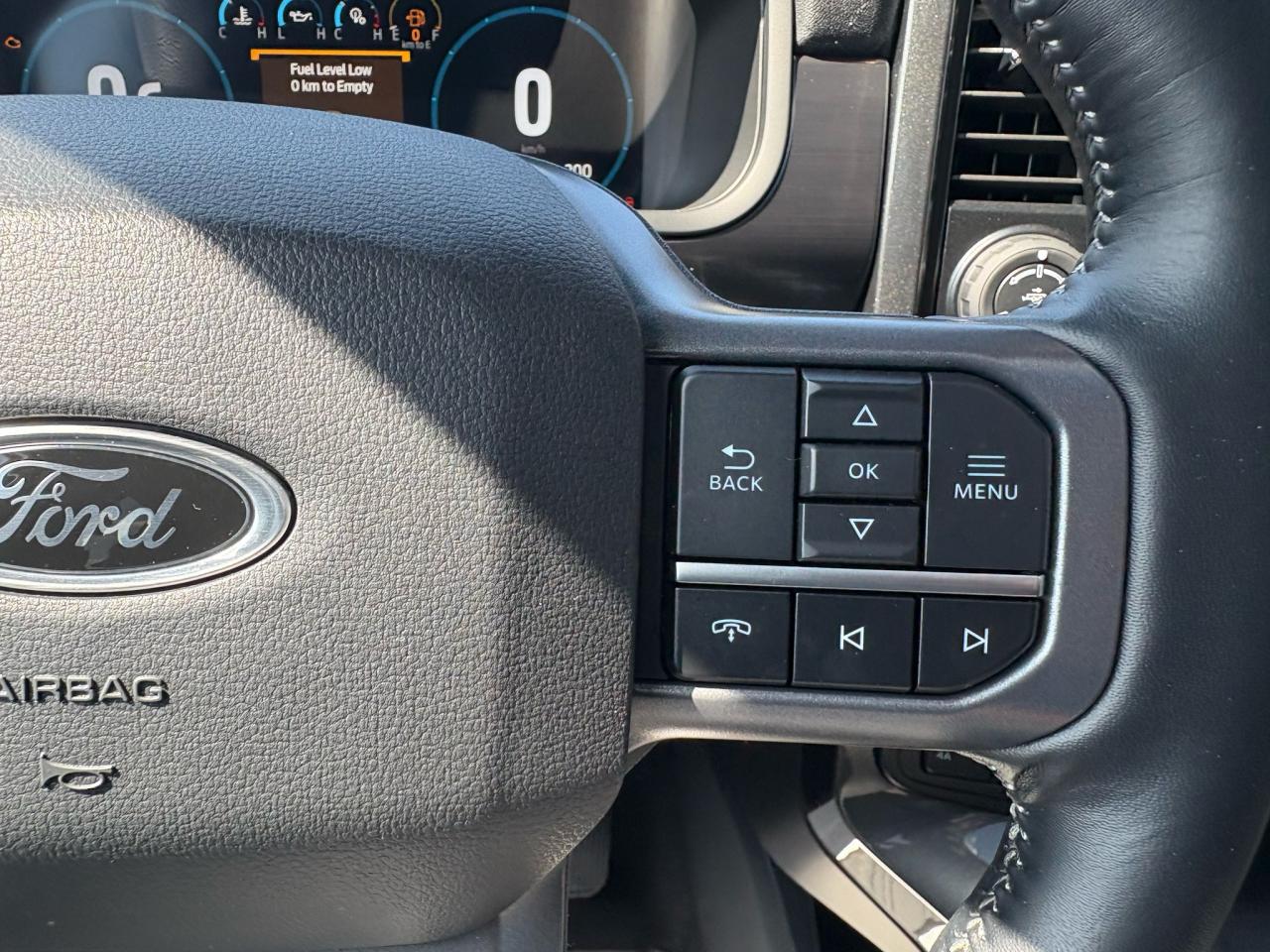 FORD F150 Supercrew LARIAT Black Package V8 5.0L FLEXFUEL