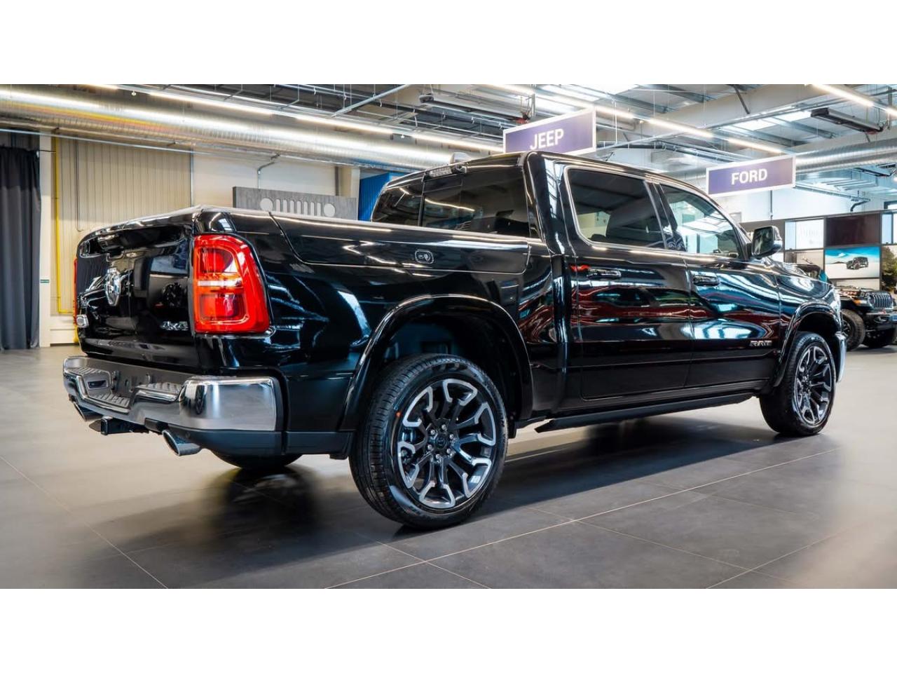 DODGE RAM 1500 CREW LONGHORN RAMBOX HAYON MULTI 2025