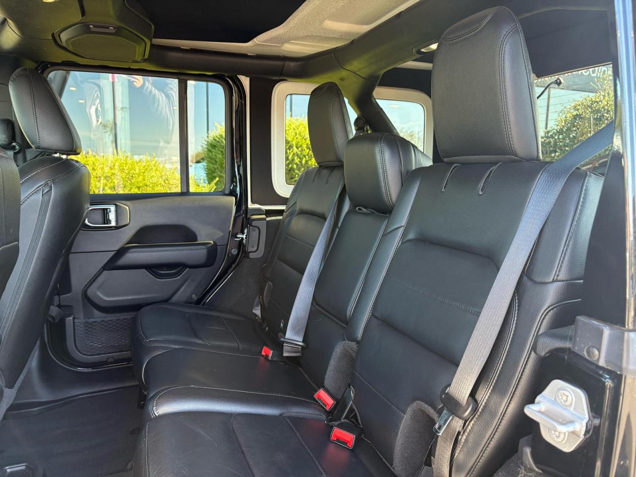 JEEP WRANGLER UNLIMITED SAHARA NIGHT EAGLE 2.0T