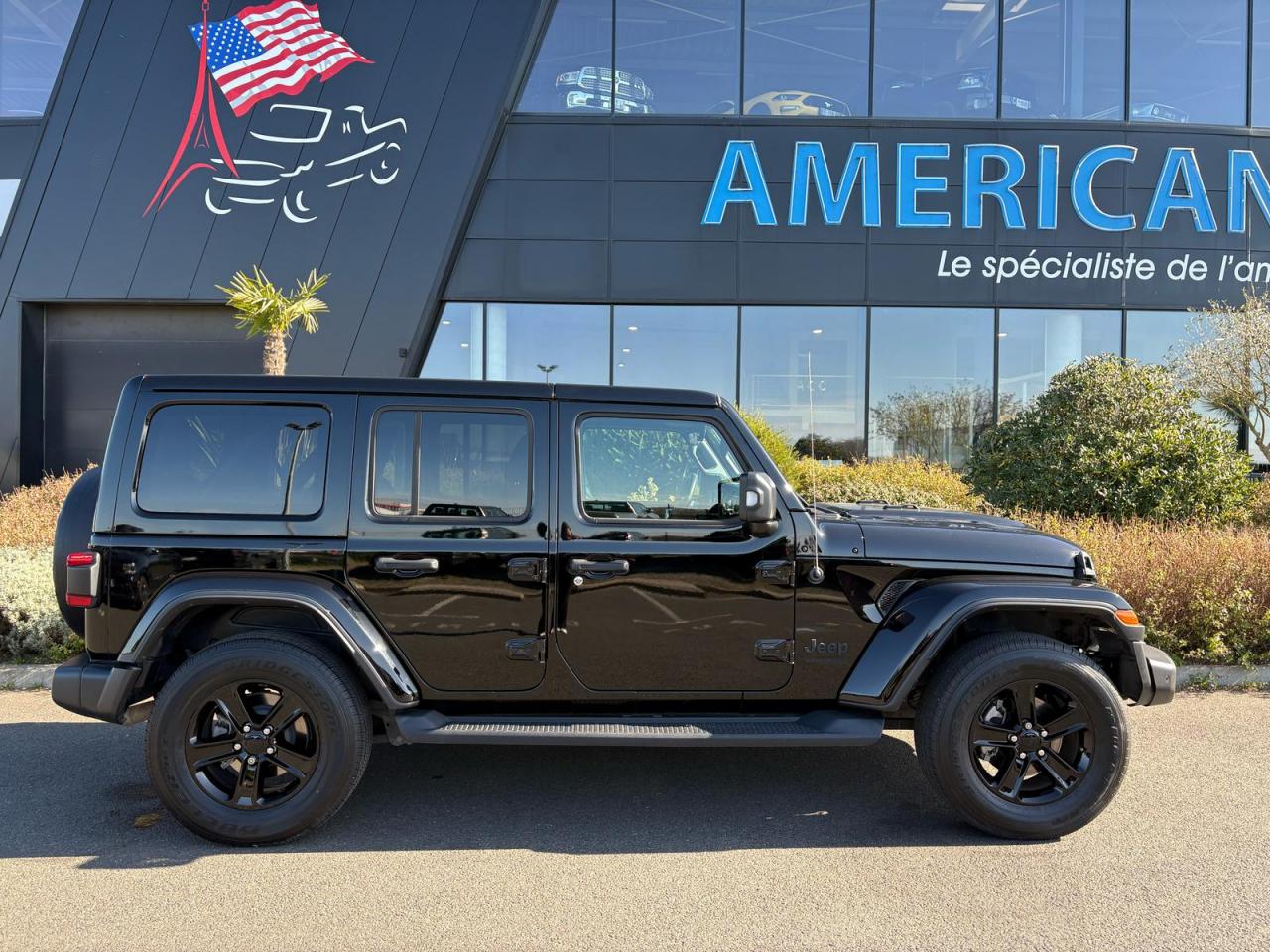 JEEP WRANGLER UNLIMITED SAHARA NIGHT EAGLE 2.0T