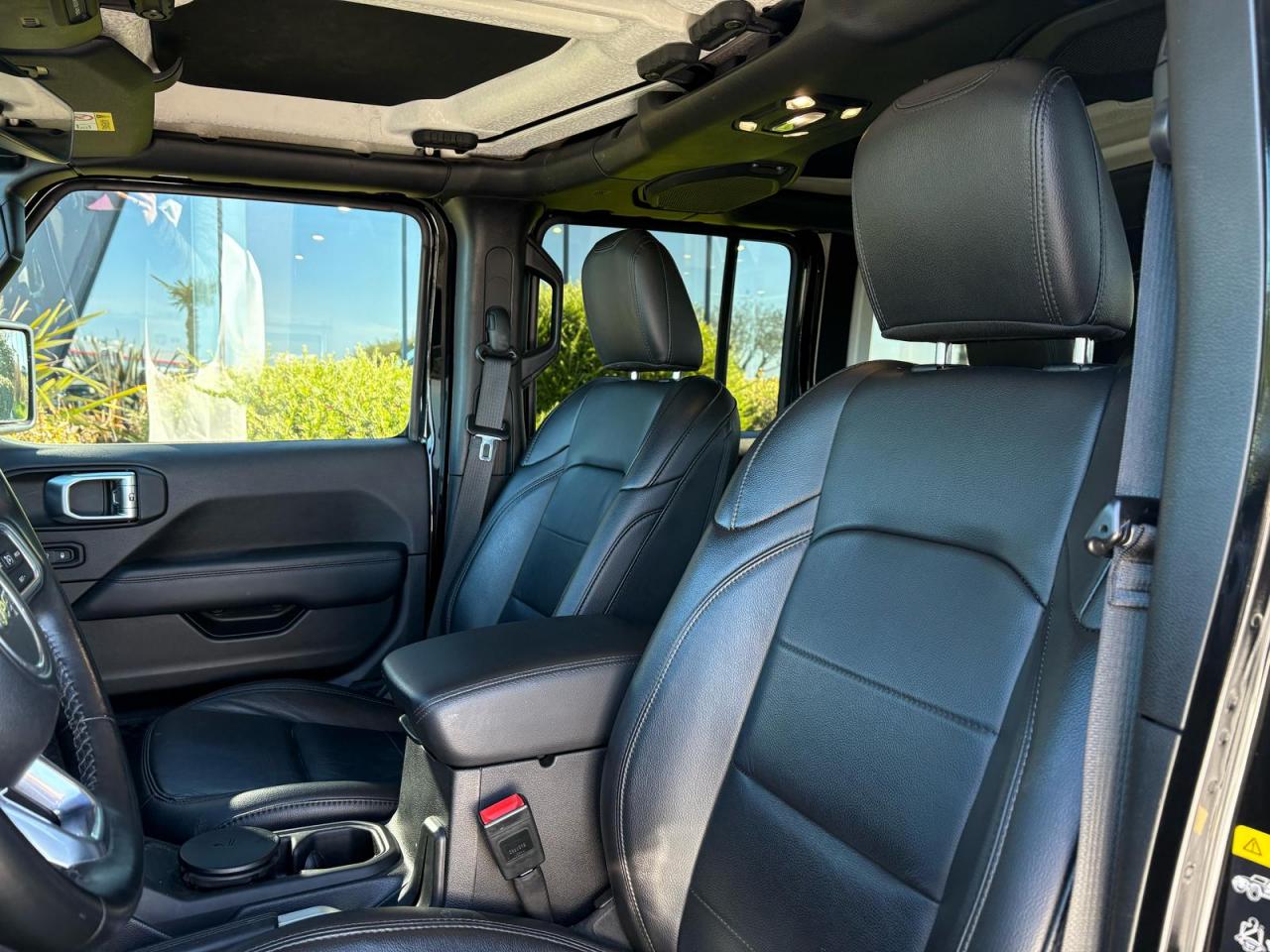 JEEP WRANGLER UNLIMITED SAHARA NIGHT EAGLE 2.0T