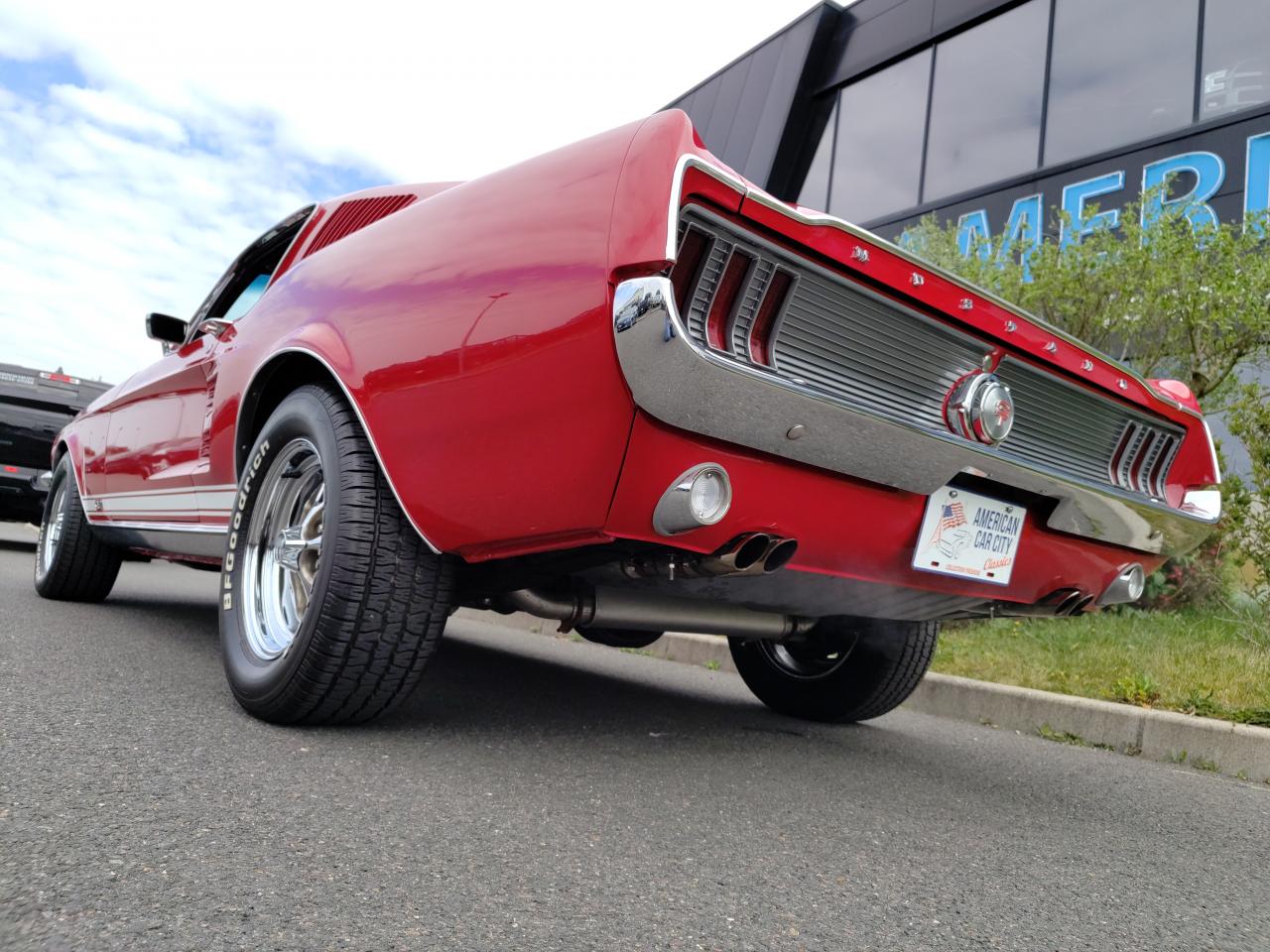 FORD MUSTANG FASTBACK 390 S code, boite manuelle