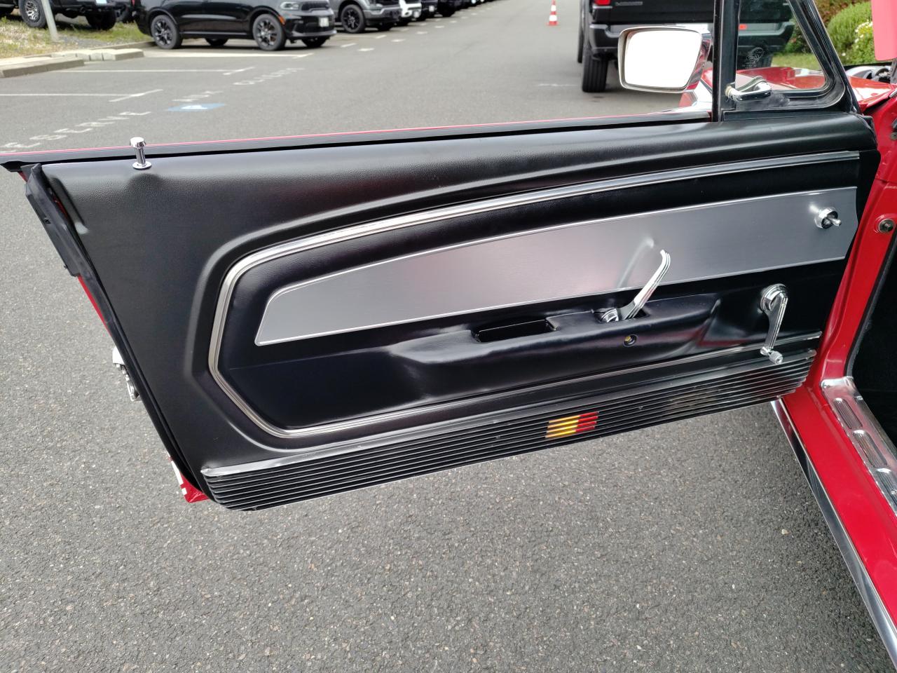 FORD MUSTANG FASTBACK 390 S code, boite manuelle