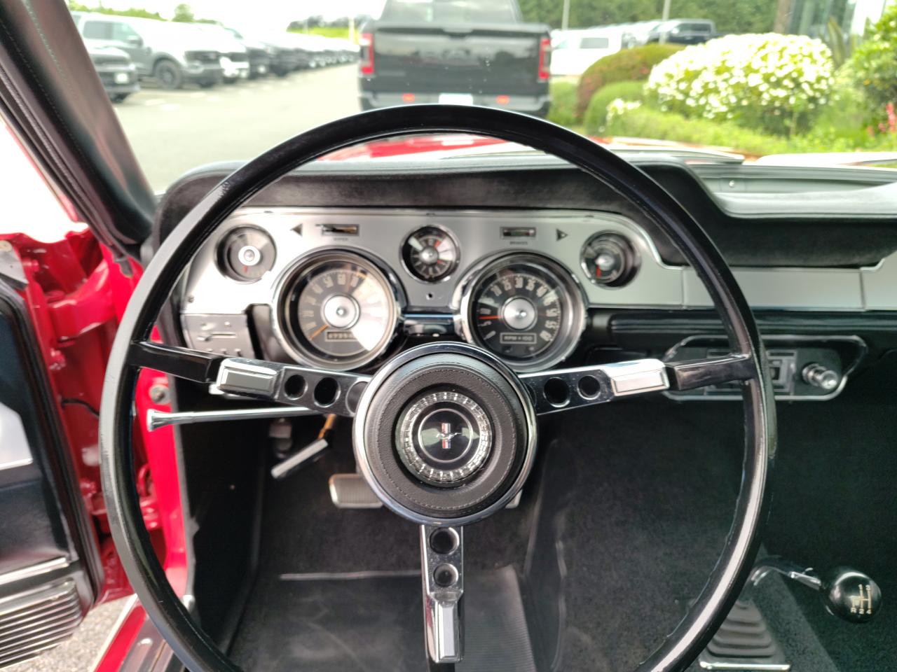 FORD MUSTANG FASTBACK 390 S code, boite manuelle