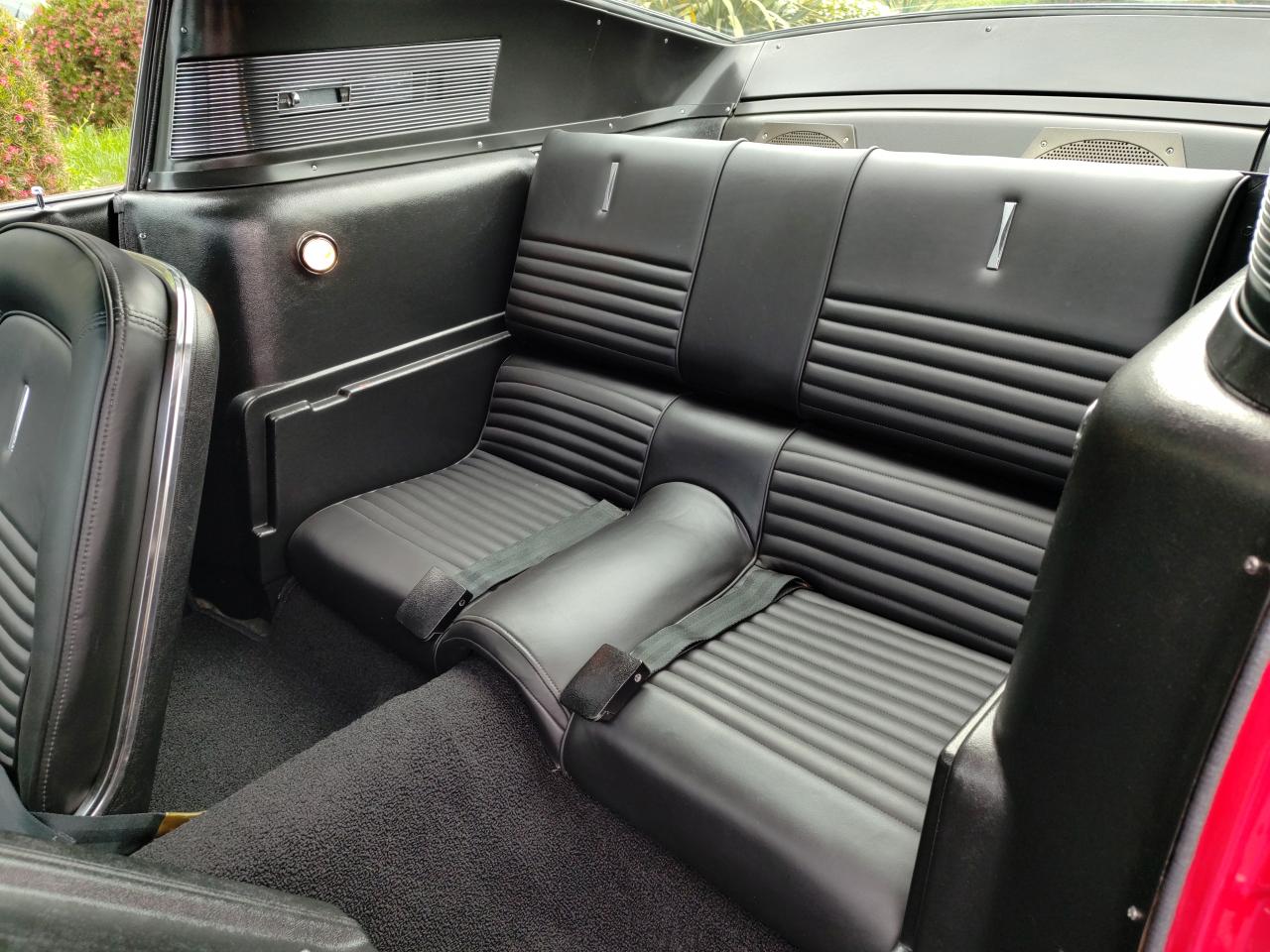 FORD MUSTANG FASTBACK 390 S code, boite manuelle