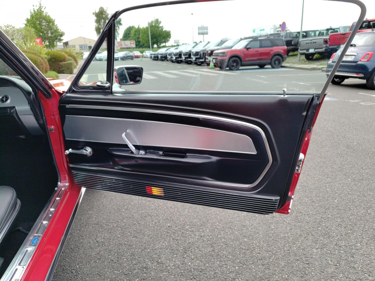 FORD MUSTANG FASTBACK 390 S code, boite manuelle