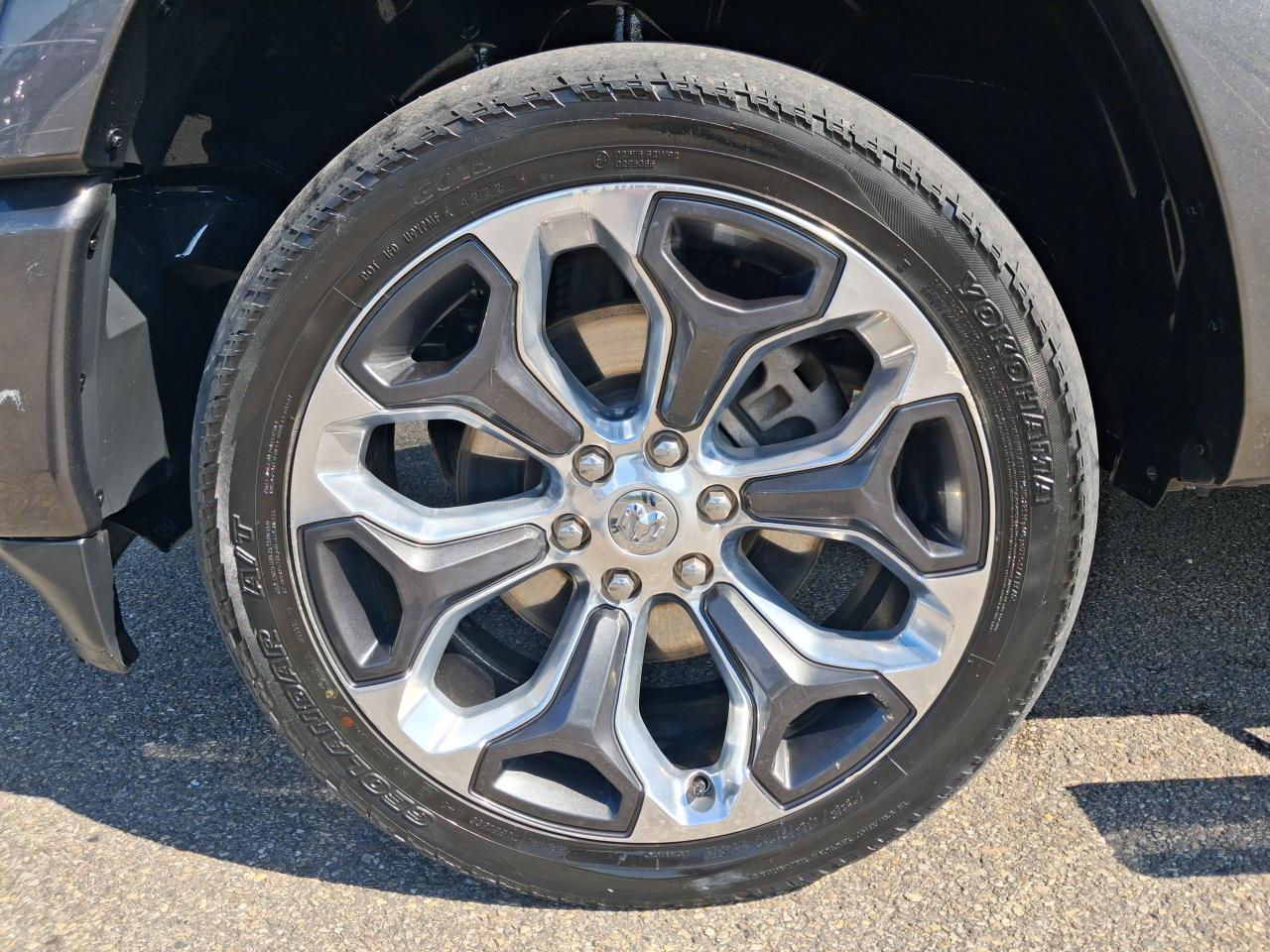 DODGE RAM 1500 CREW LIMITED