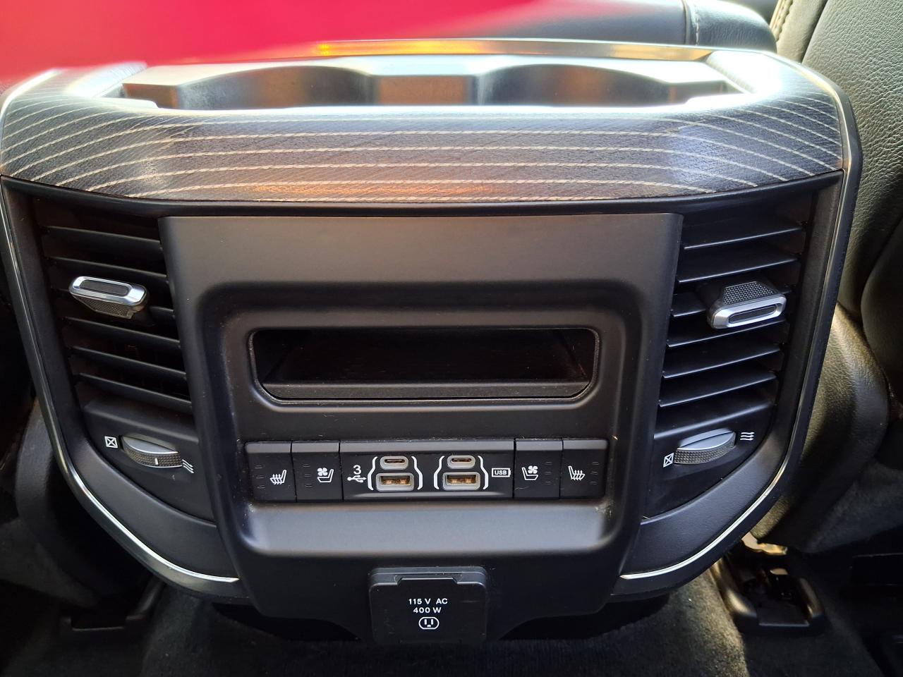 DODGE RAM 1500 CREW LIMITED