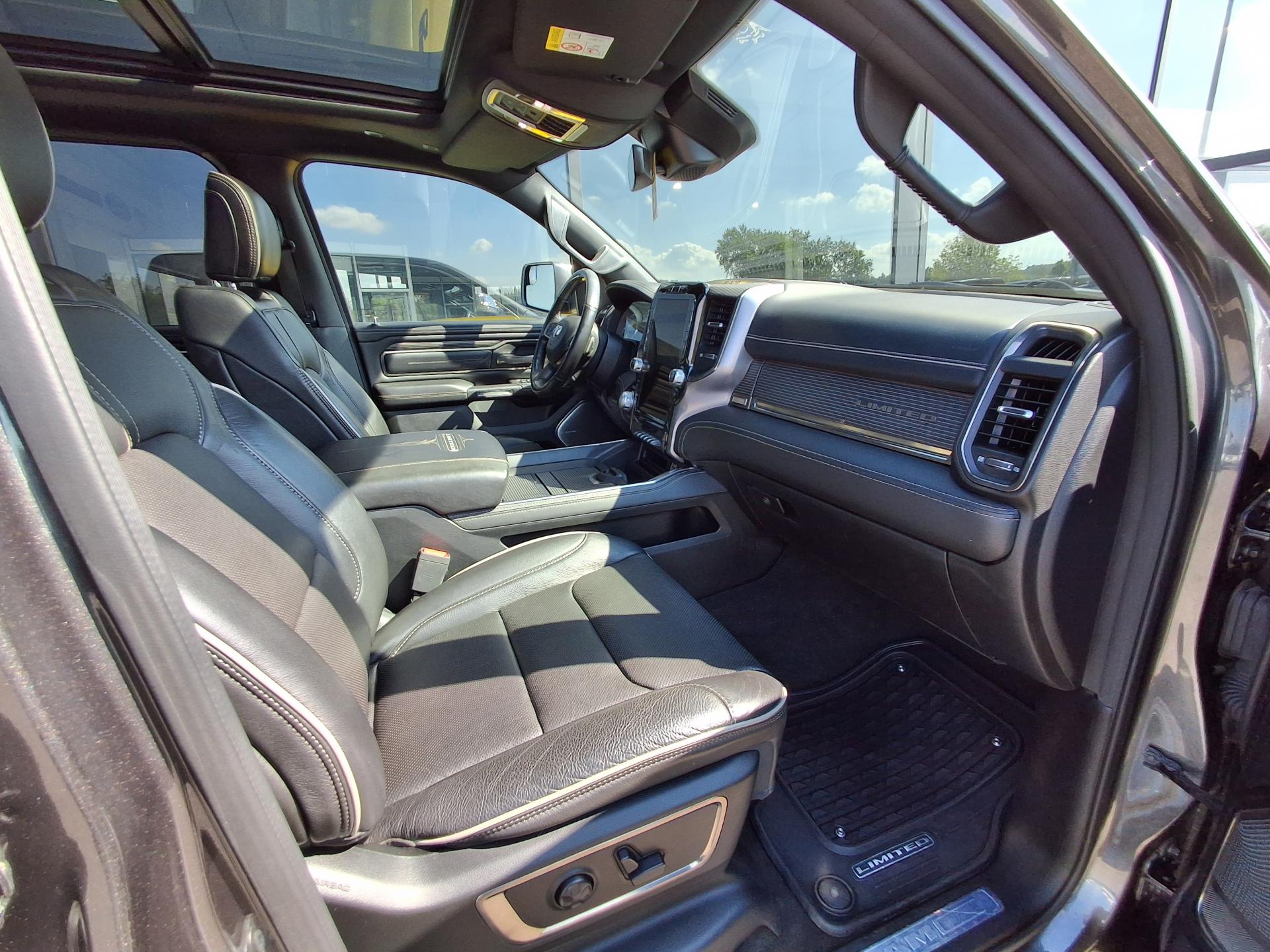 DODGE RAM 1500 CREW LIMITED