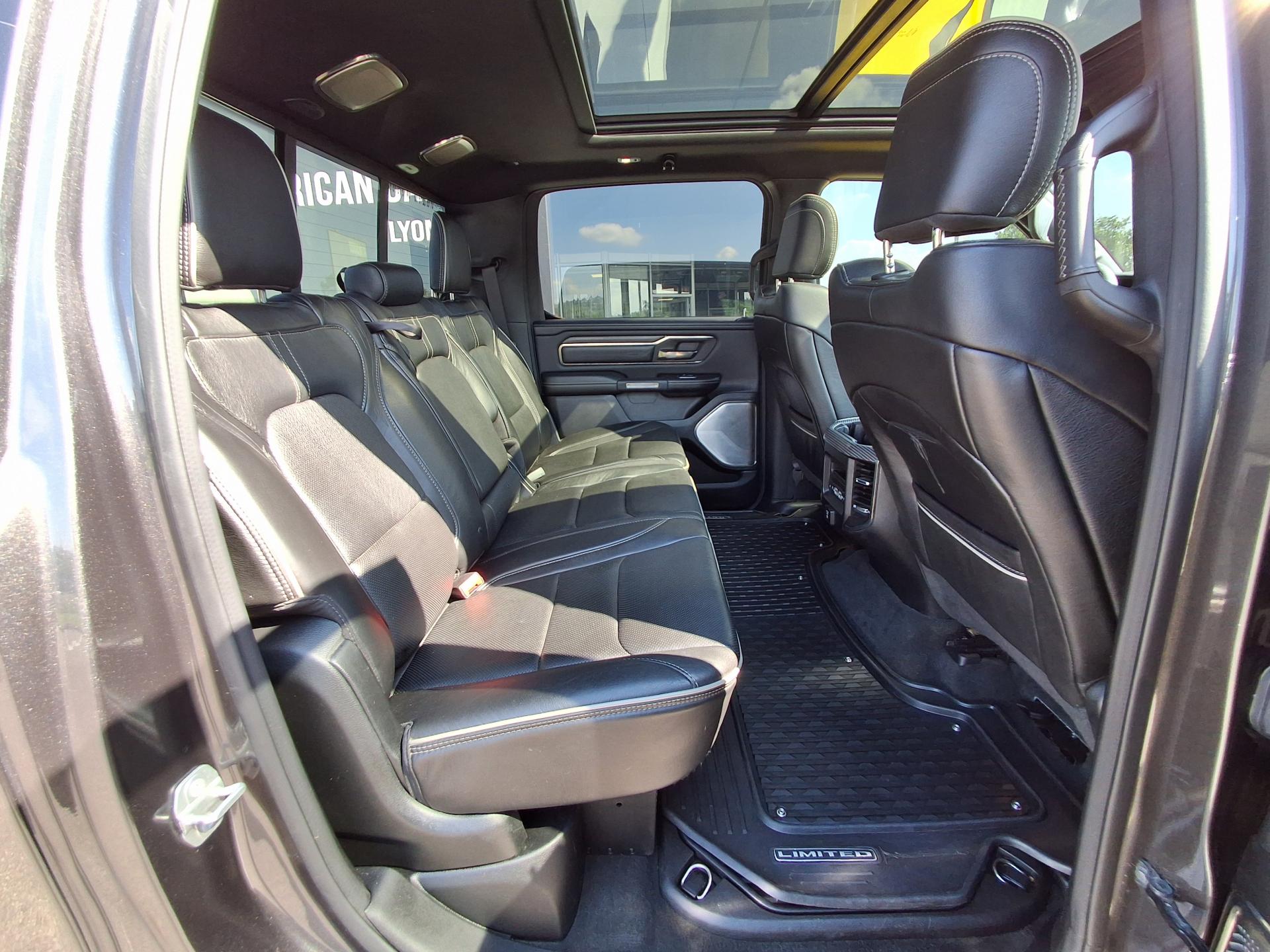 DODGE RAM 1500 CREW LIMITED