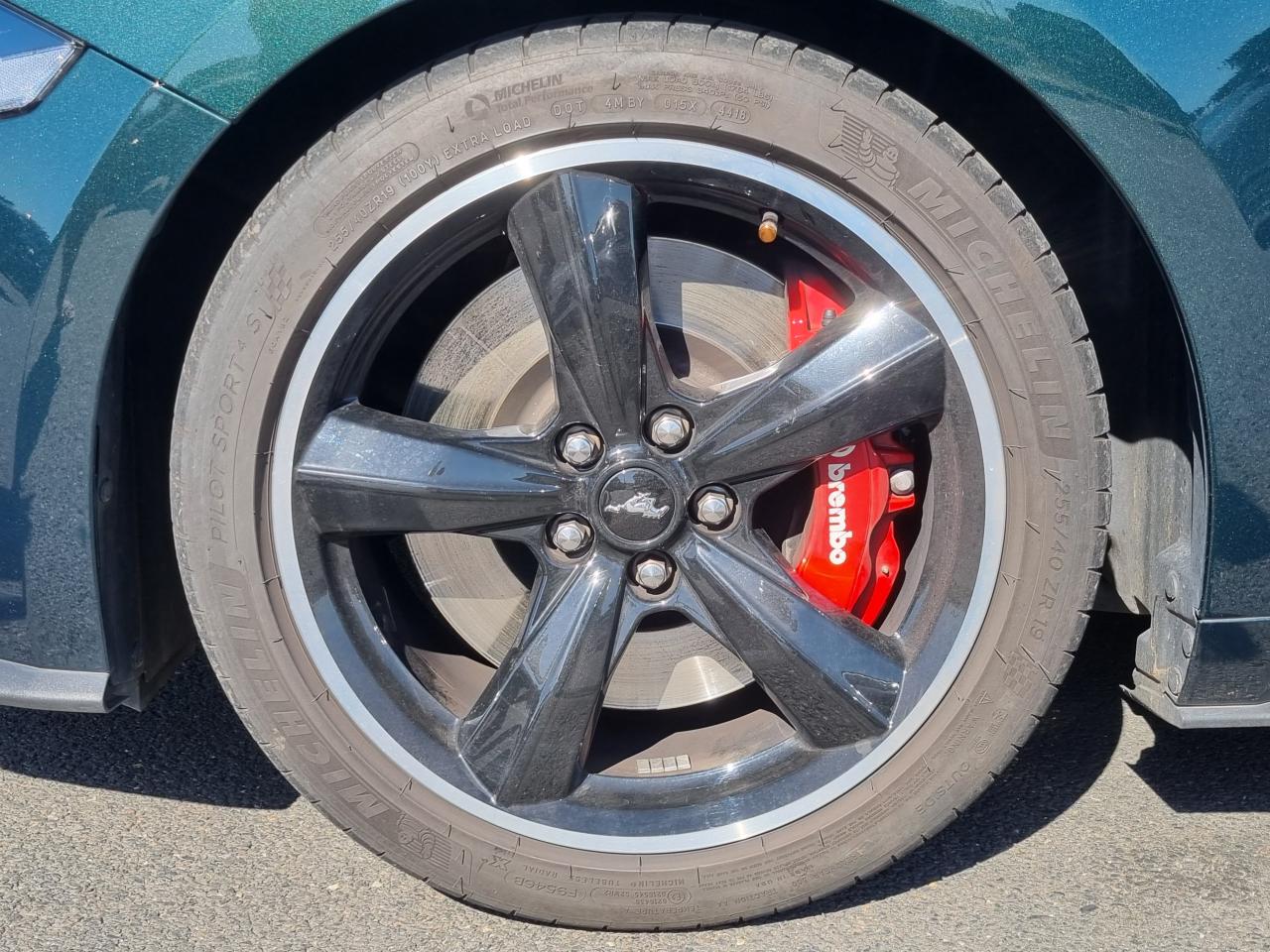 FORD MUSTANG Fastback 5.0 V8 - BULLITT - MAGNERIDE