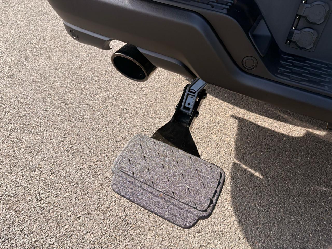 DODGE RAM 1500 CREW CAB REBEL AIR HAYON MULTI 2025