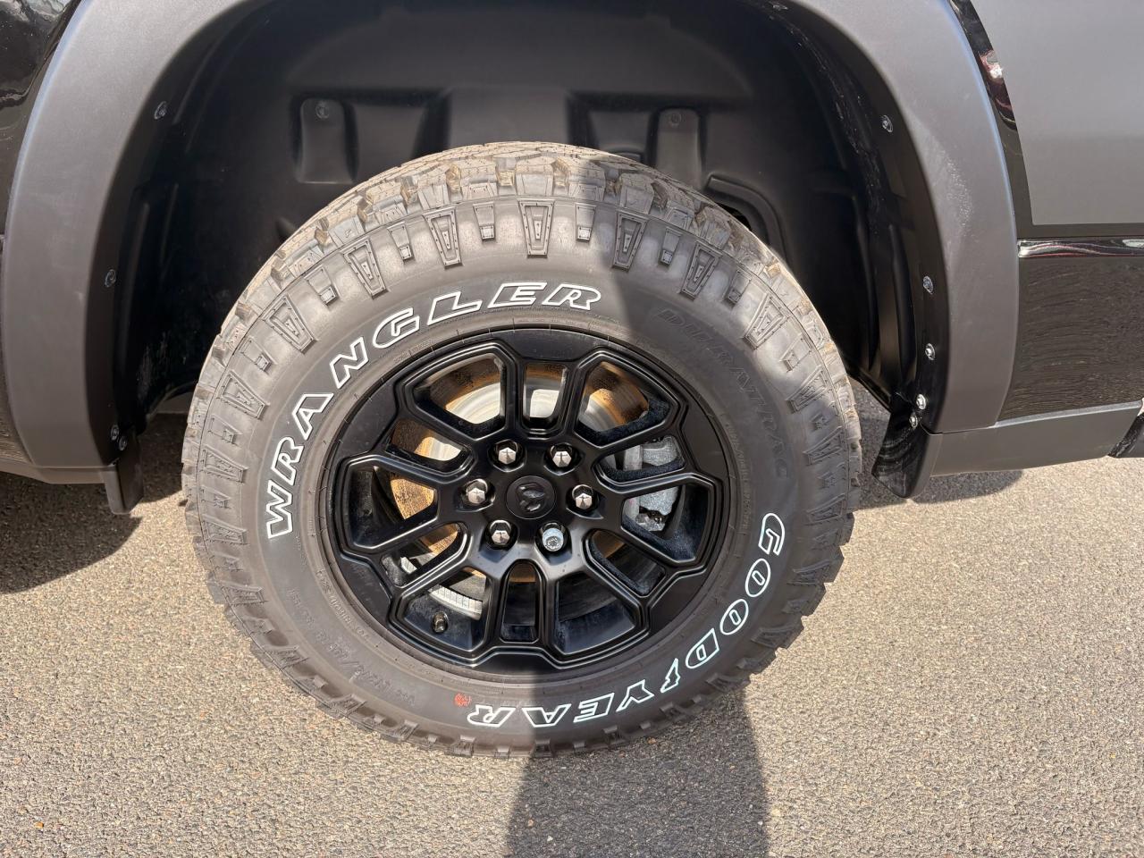 DODGE RAM 1500 CREW CAB REBEL AIR HAYON MULTI 2025