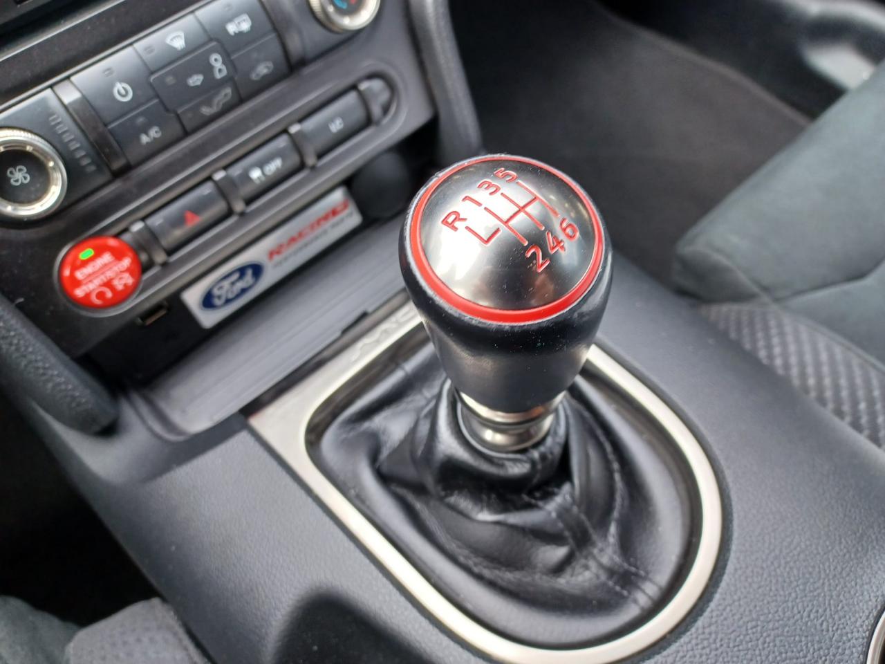 FORD MUSTANG Shelby GT350 V8 5.2L 526ch