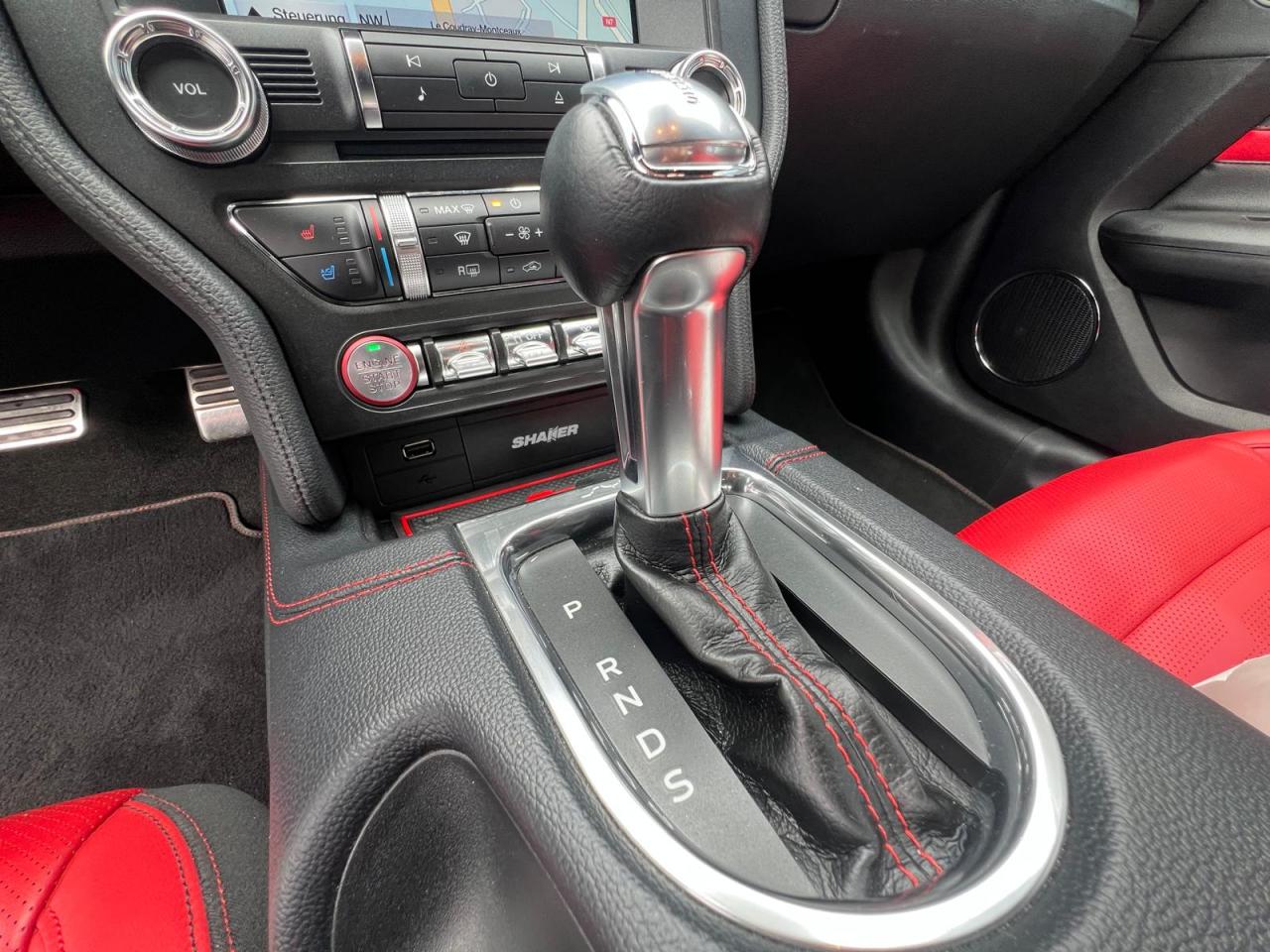 FORD MUSTANG GT CABRIOLET V8 5.0L BVA10