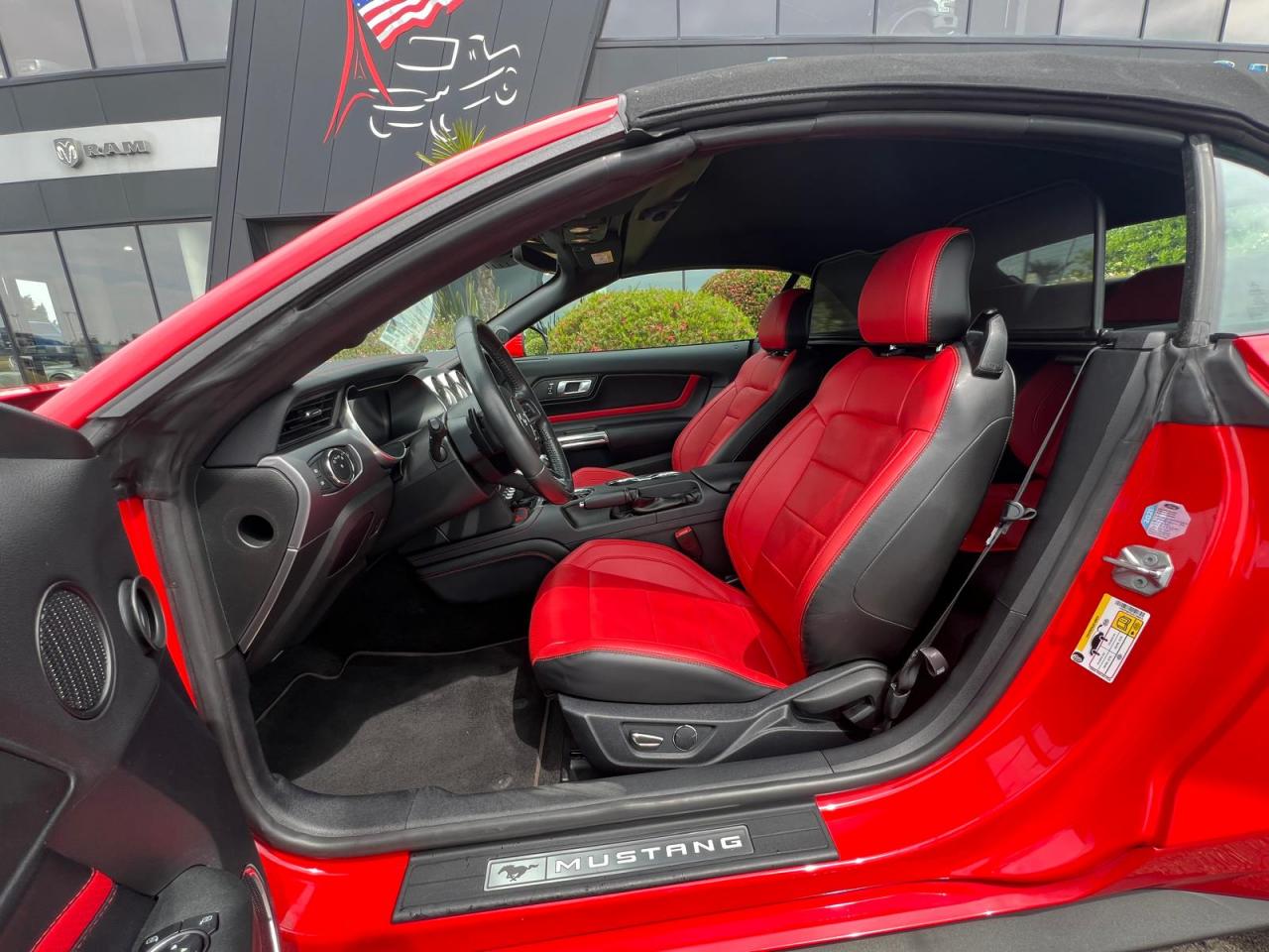 FORD MUSTANG GT CABRIOLET V8 5.0L BVA10