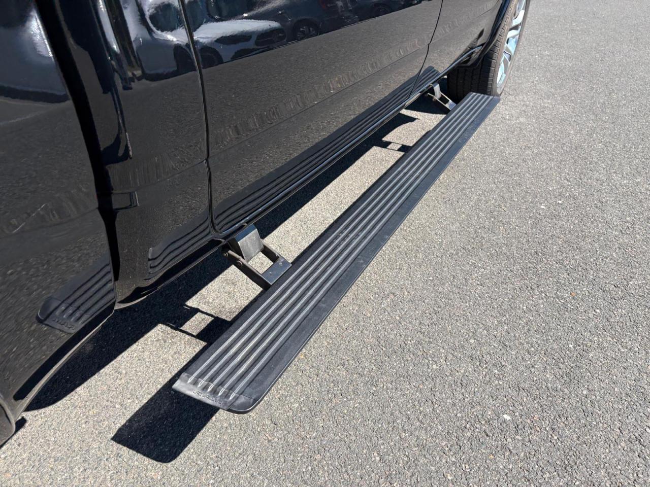 DODGE RAM 1500 CREW LONGHORN AIR