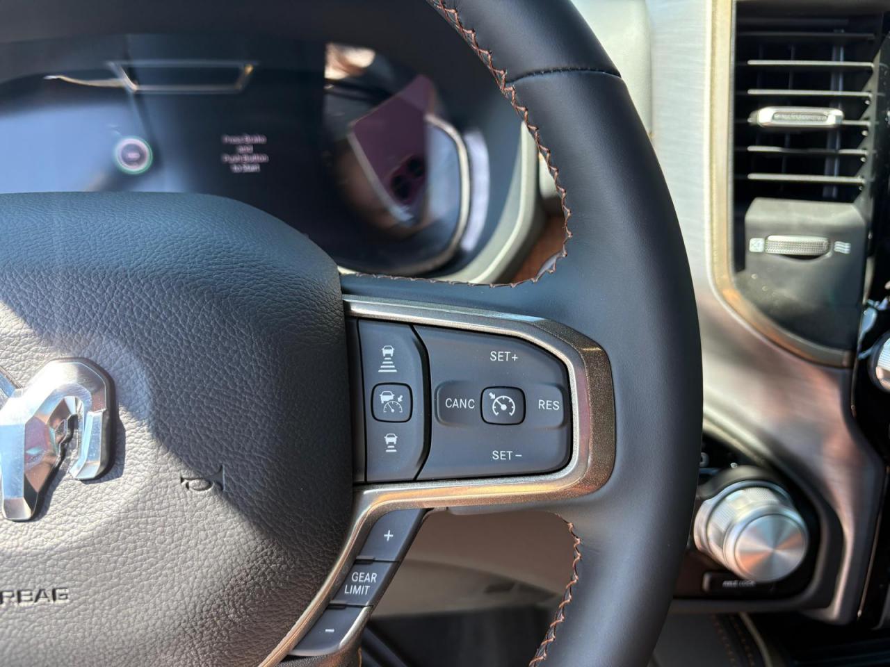 DODGE RAM 1500 CREW LONGHORN AIR