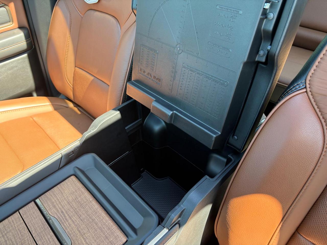 DODGE RAM 1500 CREW LONGHORN AIR