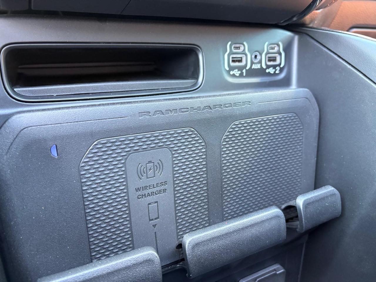 DODGE RAM 1500 CREW LONGHORN AIR