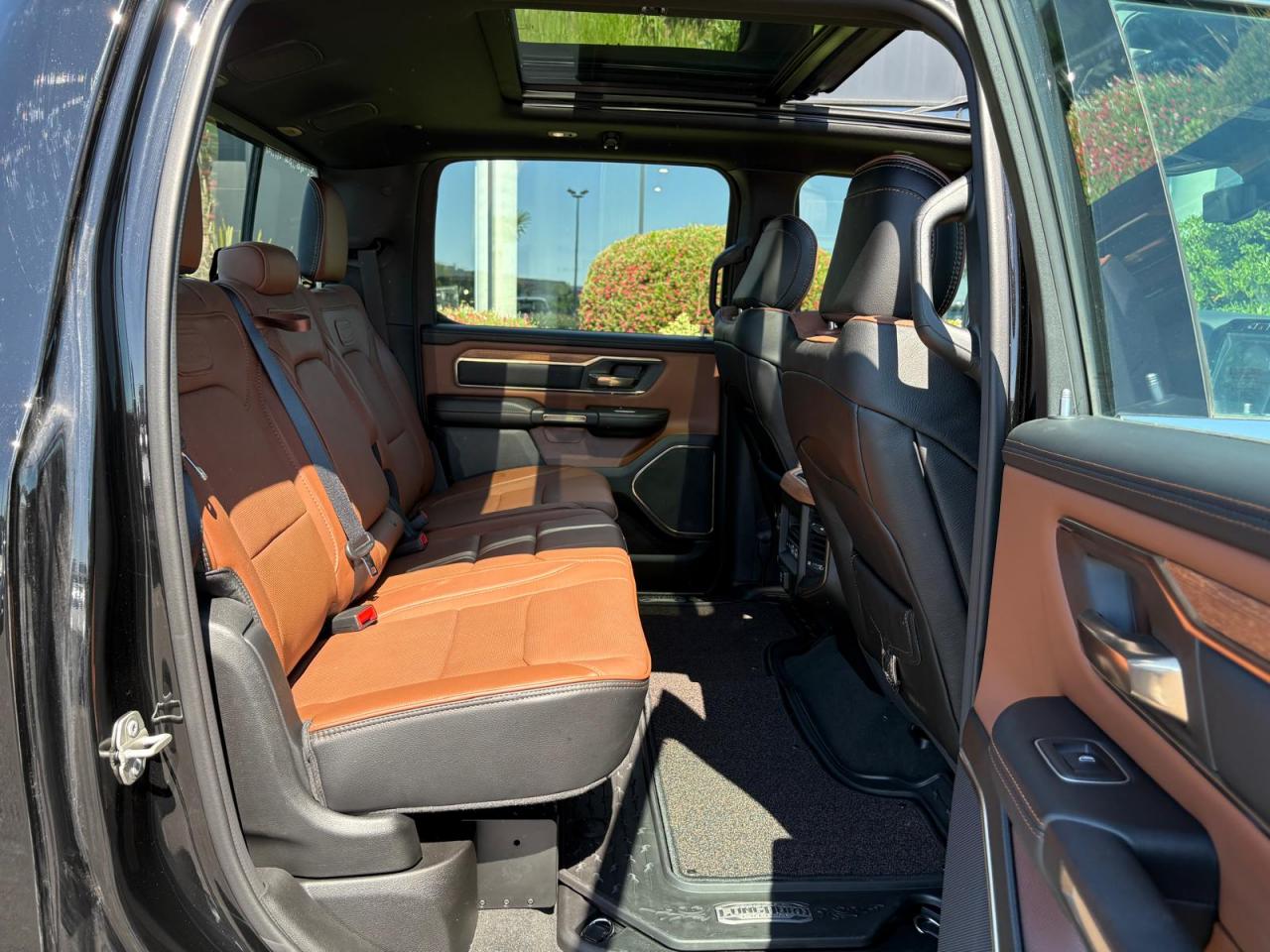 DODGE RAM 1500 CREW LONGHORN AIR