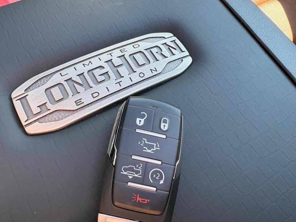 DODGE RAM 1500 CREW LONGHORN AIR