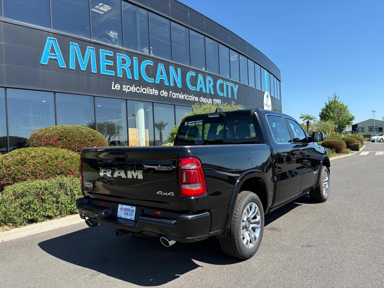 DODGE RAM 1500 CREW LONGHORN AIR