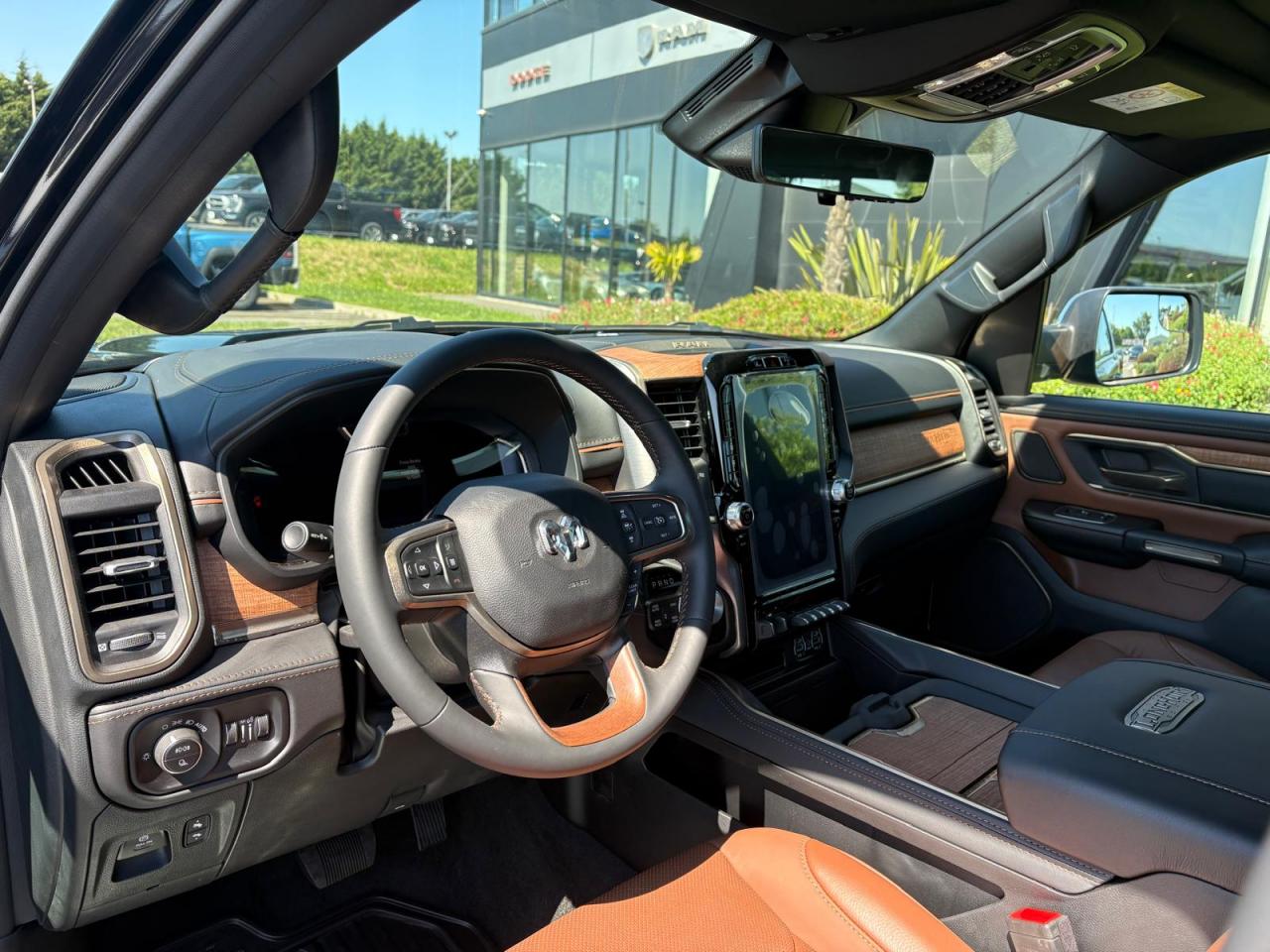 DODGE RAM 1500 CREW LONGHORN AIR