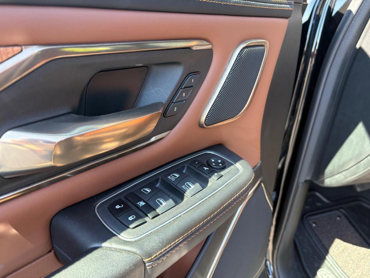 DODGE RAM 1500 CREW LONGHORN AIR