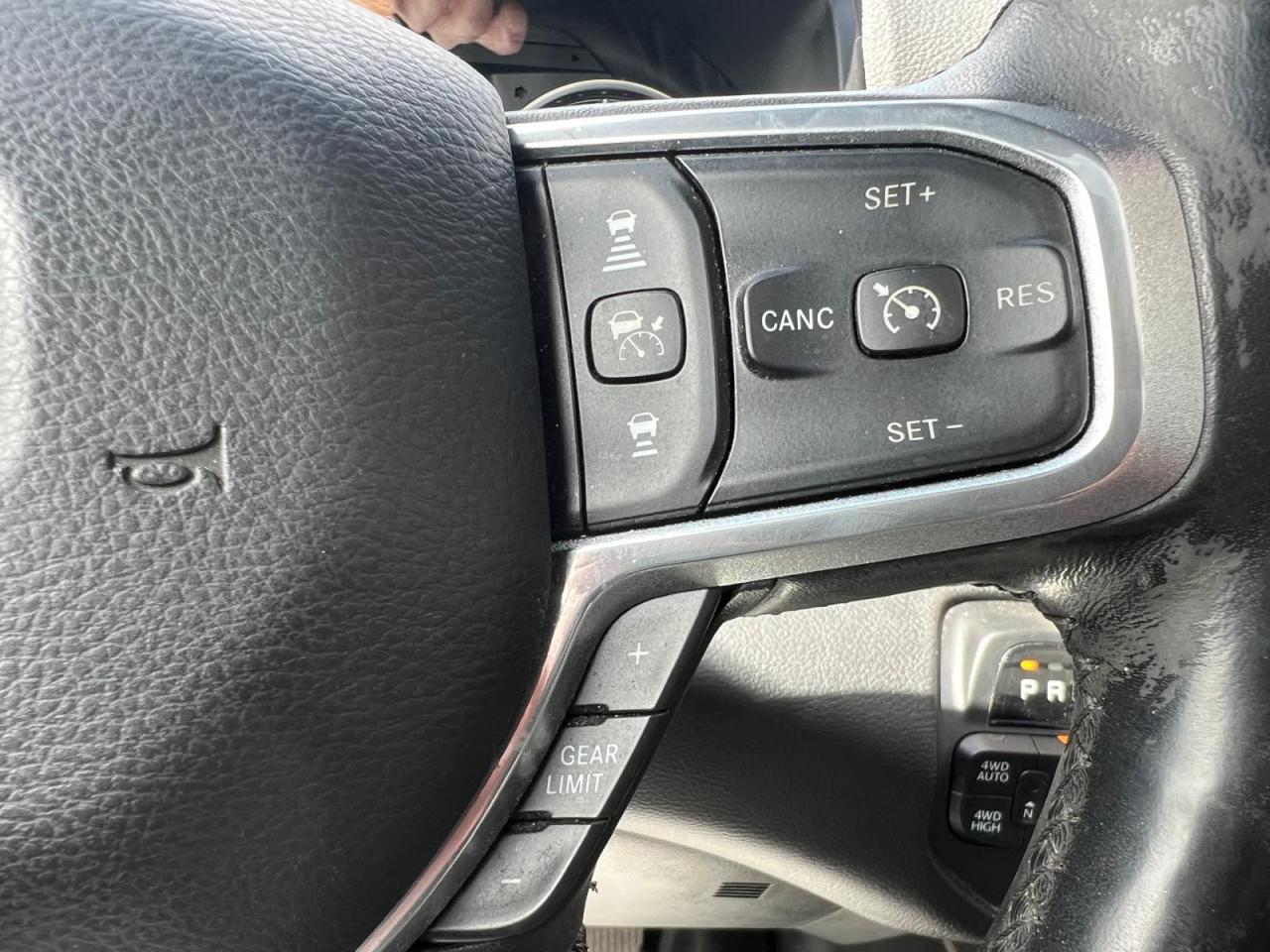 DODGE RAM 1500 CREW LARAMIE SPORT BLACK PACKAGE AIR