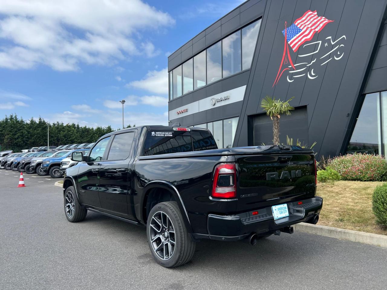 DODGE RAM 1500 CREW LARAMIE SPORT BLACK PACKAGE AIR