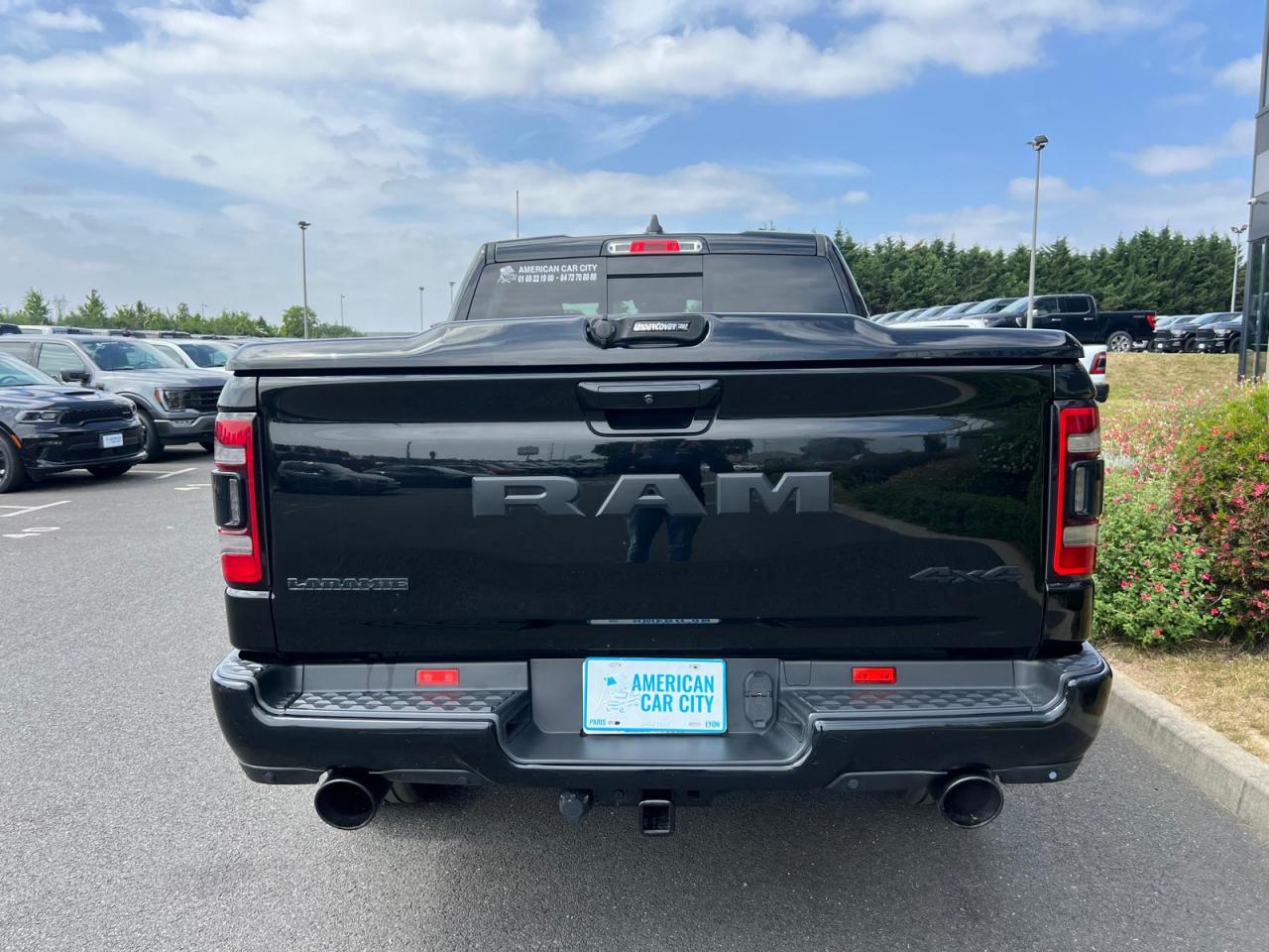 DODGE RAM 1500 CREW LARAMIE SPORT BLACK PACKAGE AIR