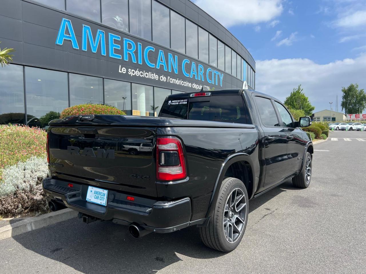 DODGE RAM 1500 CREW LARAMIE SPORT BLACK PACKAGE AIR
