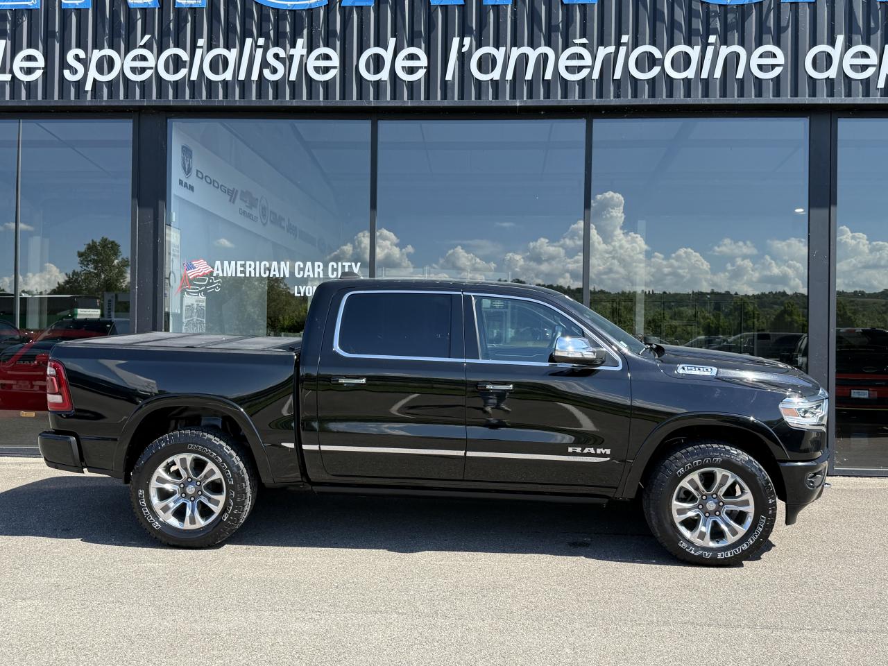 DODGE RAM 1500 CREW LIMITED