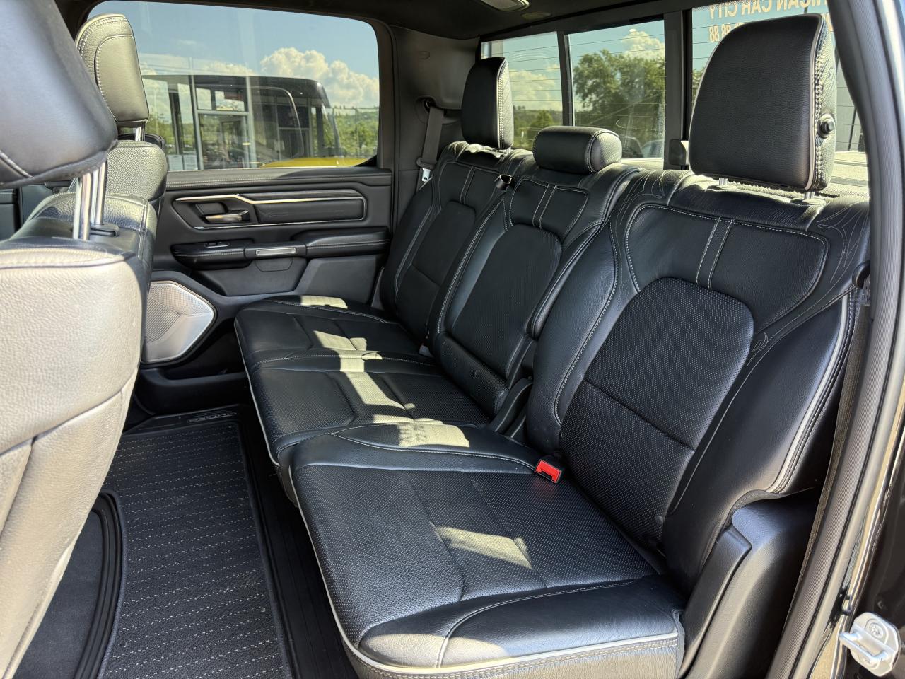 DODGE RAM 1500 CREW LIMITED