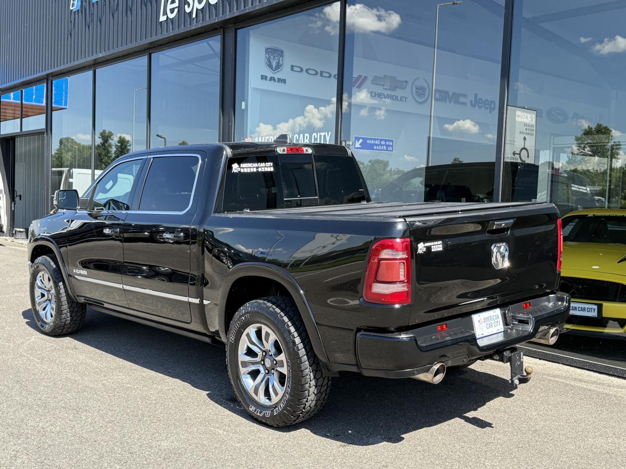 DODGE RAM 1500 CREW LIMITED