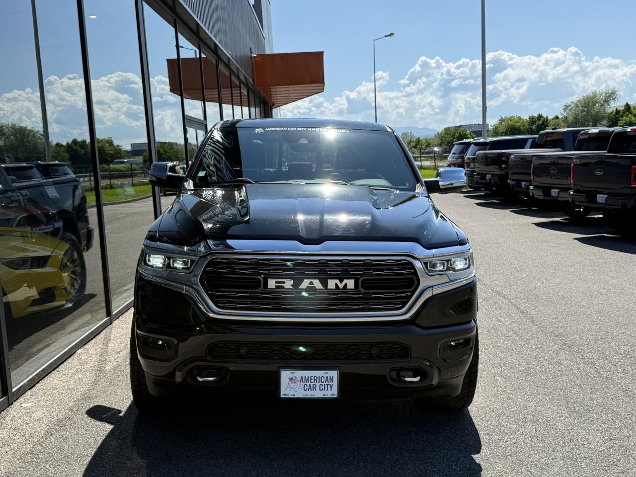 DODGE RAM 1500 CREW LIMITED