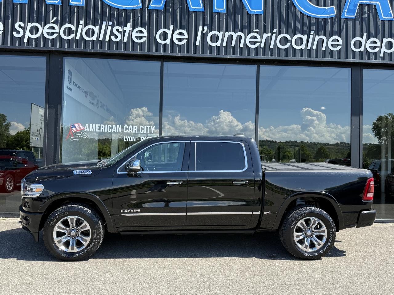 DODGE RAM 1500 CREW LIMITED