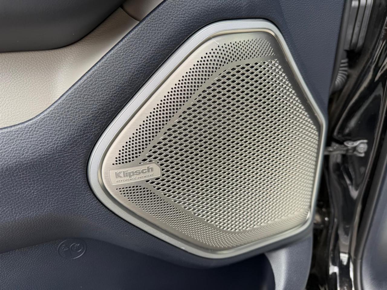 DODGE RAM 1500 CREW TUNGSTEN AIR RAMBOX