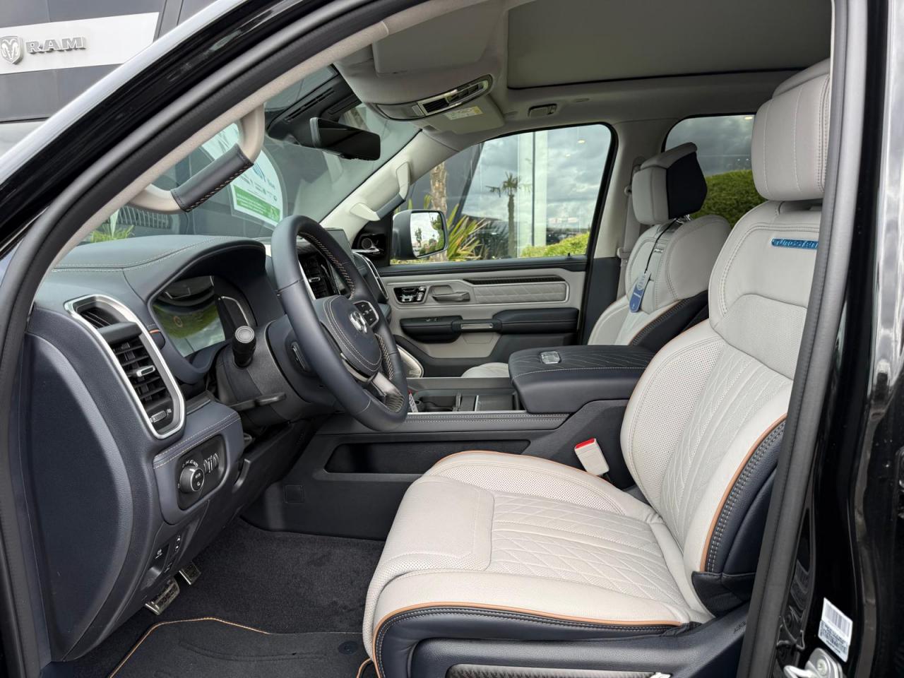 DODGE RAM 1500 CREW TUNGSTEN AIR RAMBOX