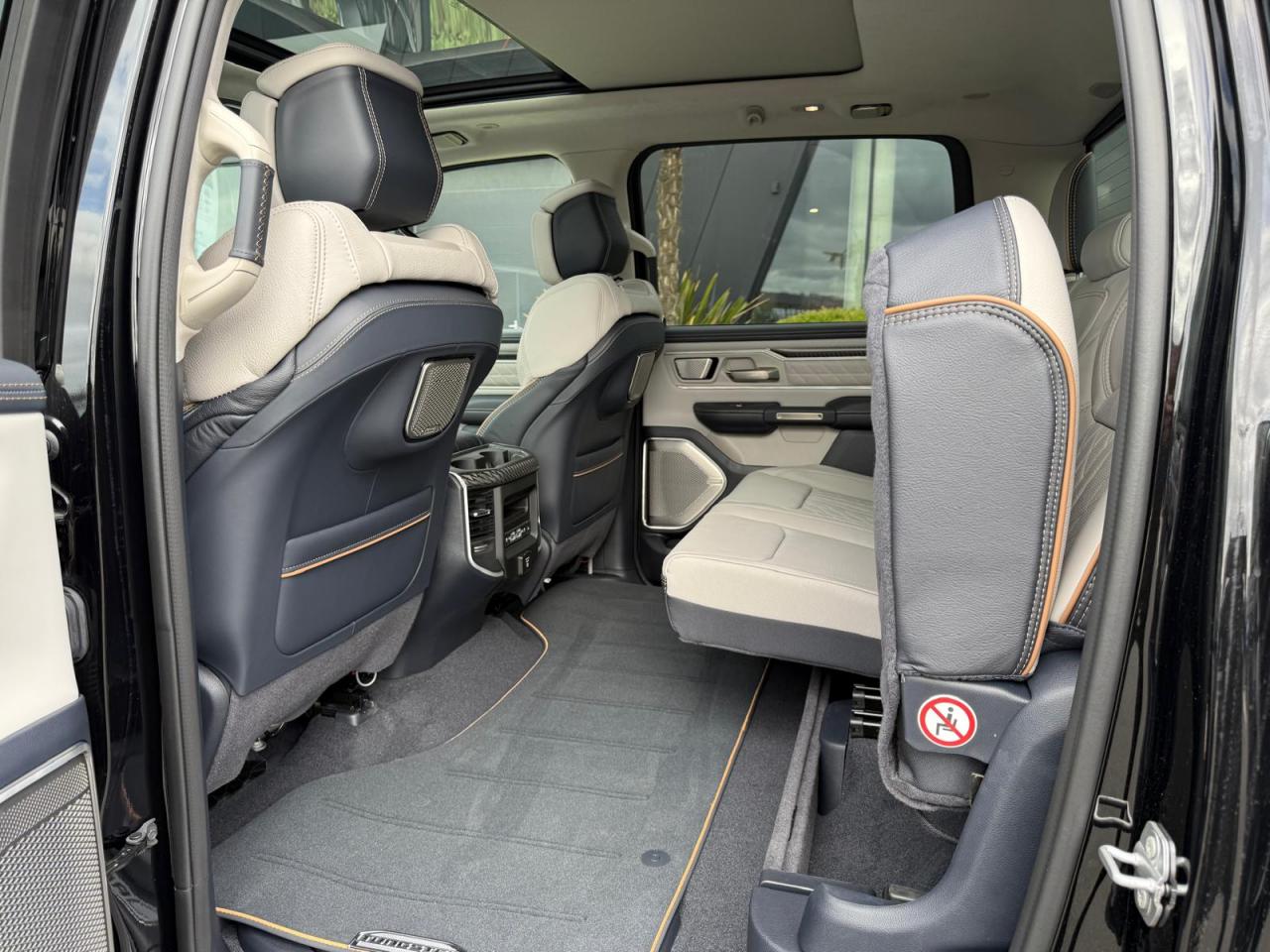 DODGE RAM 1500 CREW TUNGSTEN AIR RAMBOX