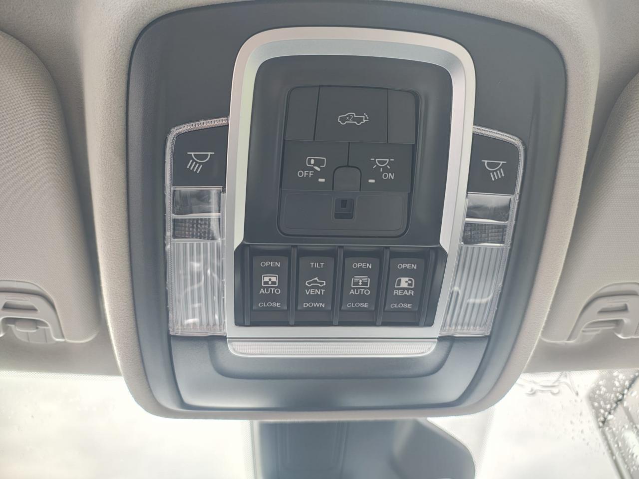 DODGE RAM 1500 CREW TUNGSTEN AIR RAMBOX