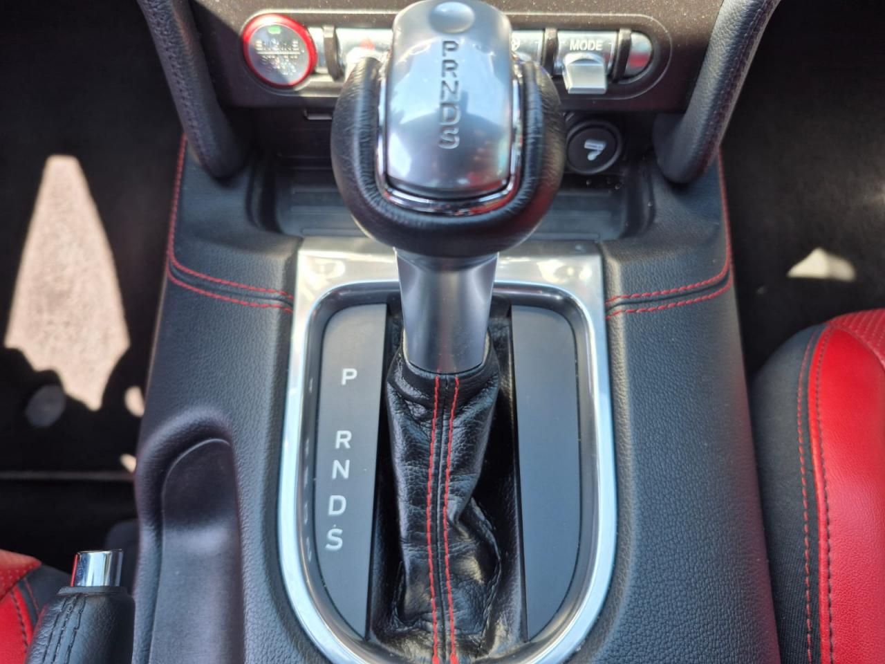 FORD MUSTANG GT FASTBACK 5.0L V8 450ch BVA10