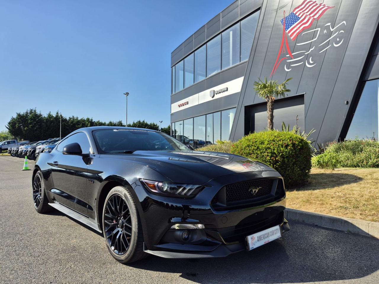 FORD MUSTANG GT FASTBACK V8 5.0L