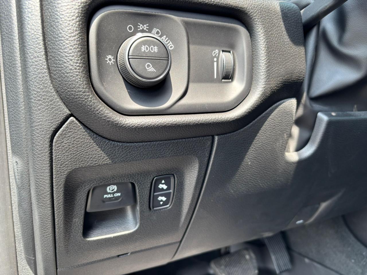 DODGE RAM 1500 CREW REBEL NIGHT EDITION AIR